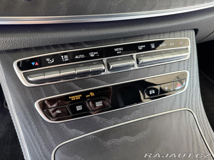 Mercedes-Benz E 300de 4Matic*Webasto*REZE 2021