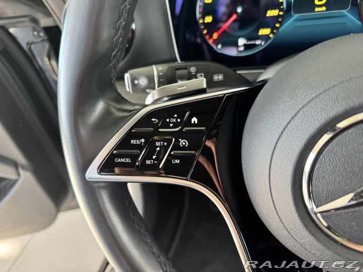 Mercedes-Benz E 300de 4Matic*Webasto*REZE 2021