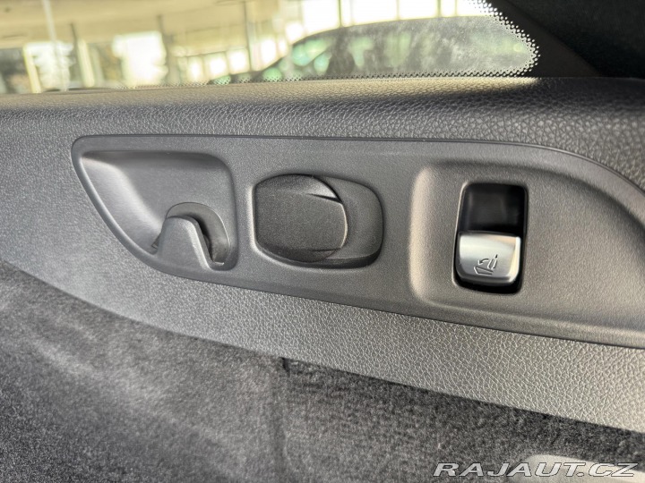 Mercedes-Benz E 300de 4Matic*Webasto*REZE 2021