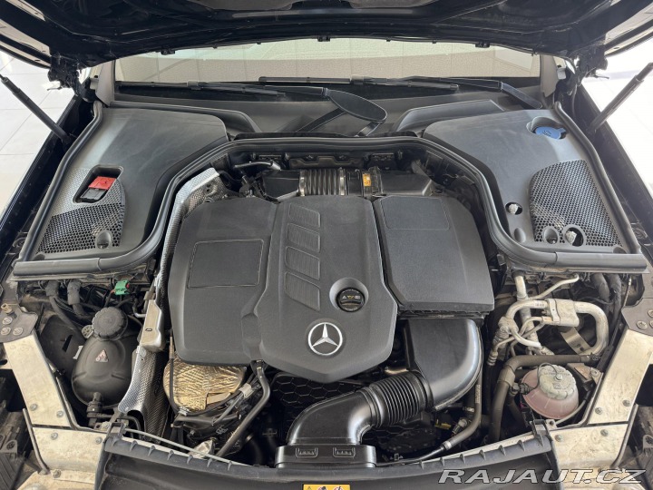 Mercedes-Benz E 300de 4Matic*Webasto*Tažn 2021
