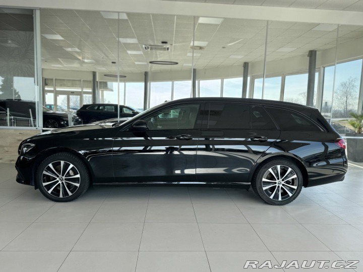 Mercedes-Benz E 300de 4Matic*Webasto*REZE 2021