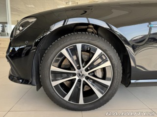 Mercedes-Benz E 300de 4Matic*Webasto*Tažn 2021