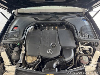 Mercedes-Benz E 300de 4Matic*Webasto*Tažn 2021