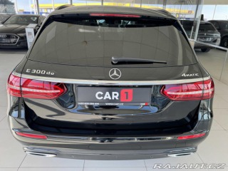 Mercedes-Benz E 300de 4Matic*Webasto*Tažn 2021