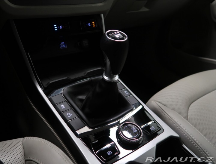 SsangYong Korando 1,5 T-GDi ČR 4x4 1 MAJITE 2021