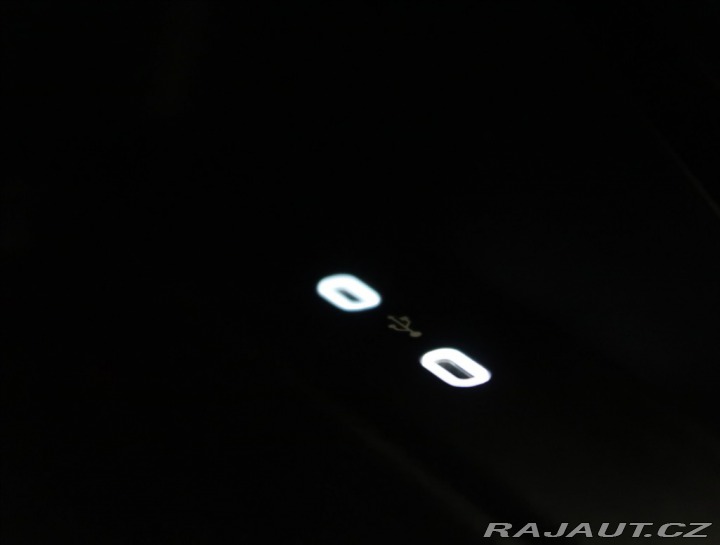 Škoda Octavia 2,0 TDI ČR 1 MAJITEL 2021