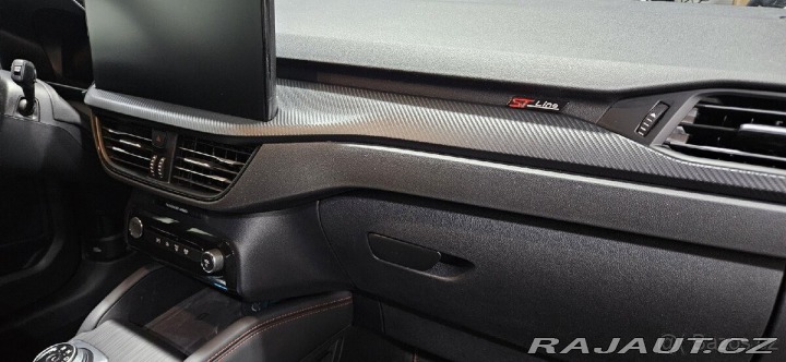 Ford Kuga ST Line 137kW,naj. 21.800 2024