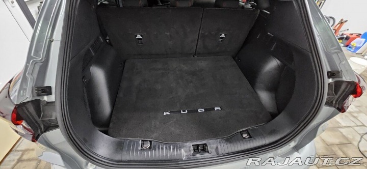 Ford Kuga ST Line 137kW,naj. 21.800 2024