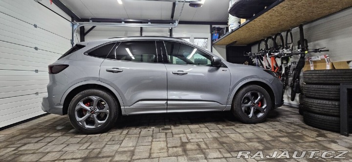 Ford Kuga ST Line 137kW,naj. 21.800 2024