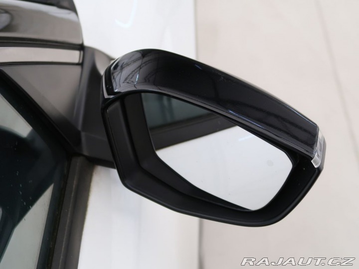 Citroën Ostatní modely C5 X 1.6PureTech,133kW,SHINE,A 1800