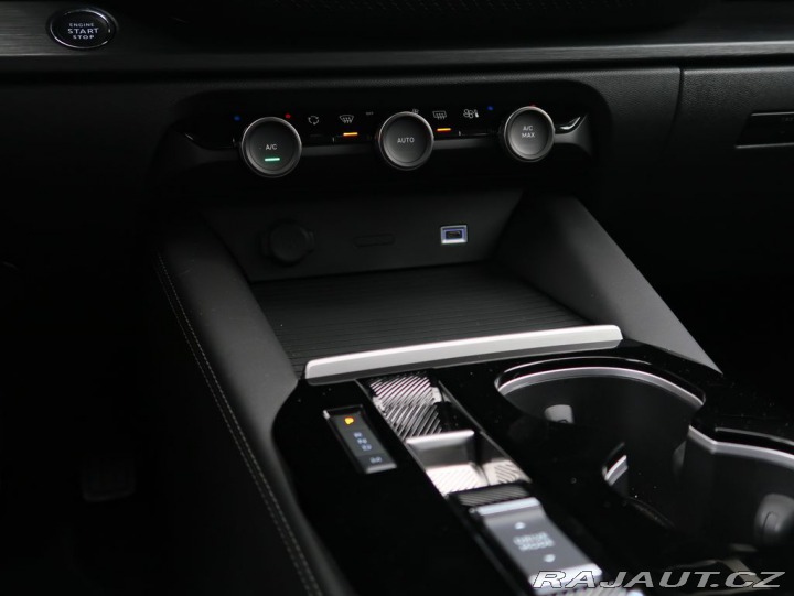 Citroën Ostatní modely C5 X 1.6PureTech,133kW,SHINE,A 1800