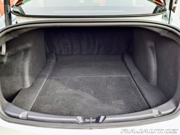 Tesla Model 3 Standard Range Plus REZER 2021