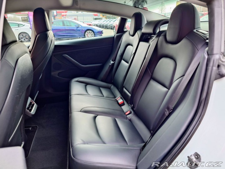 Tesla Model 3 Standard Range Plus REZER 2021