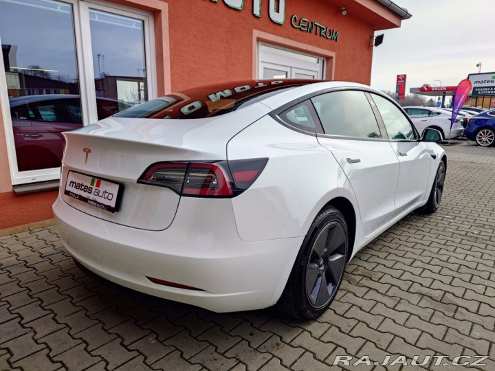 Tesla Model 3 Standard Range Plus REZER 2021