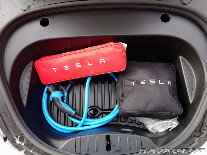 Tesla Model 3 Standard Range Plus 208 k 2021