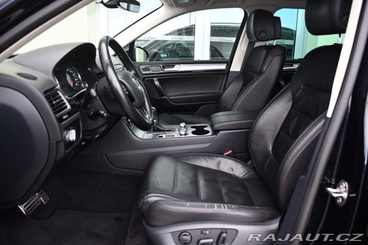 Volkswagen Touareg 3.0TDi V6 4M R-LINE TAŽNÉ 2017
