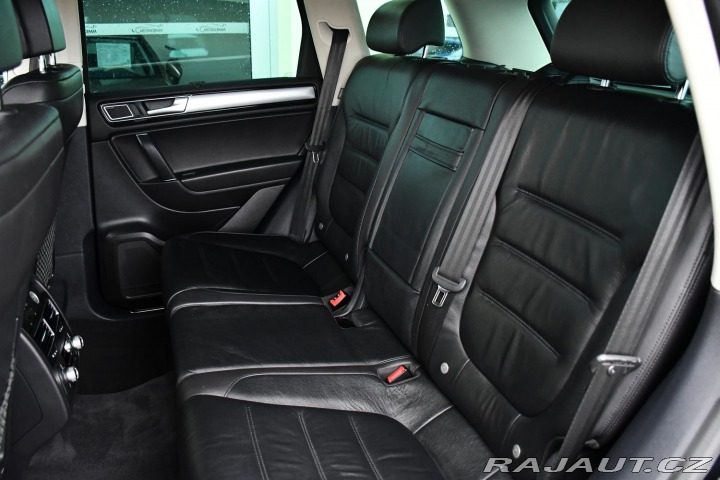 Volkswagen Touareg 3.0TDi V6 4M R-LINE TAŽNÉ 2017