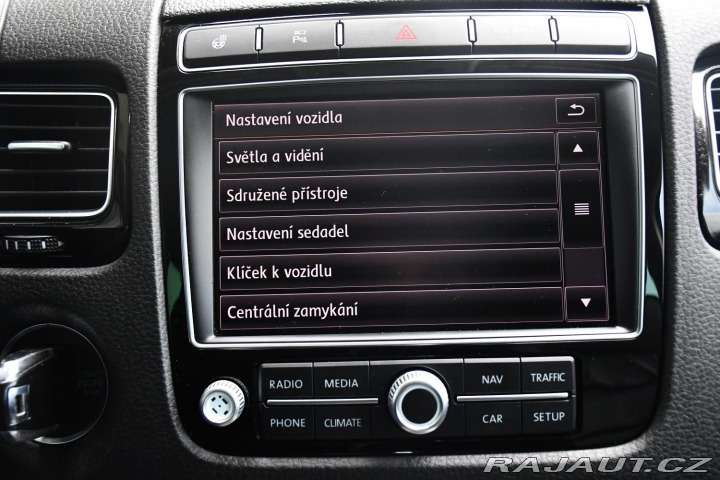 Volkswagen Touareg 3.0TDi V6 4M R-LINE TAŽNÉ 2017