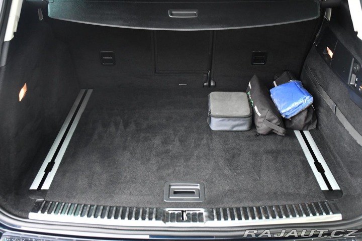 Volkswagen Touareg 3.0TDi V6 4M R-LINE TAŽNÉ 2017