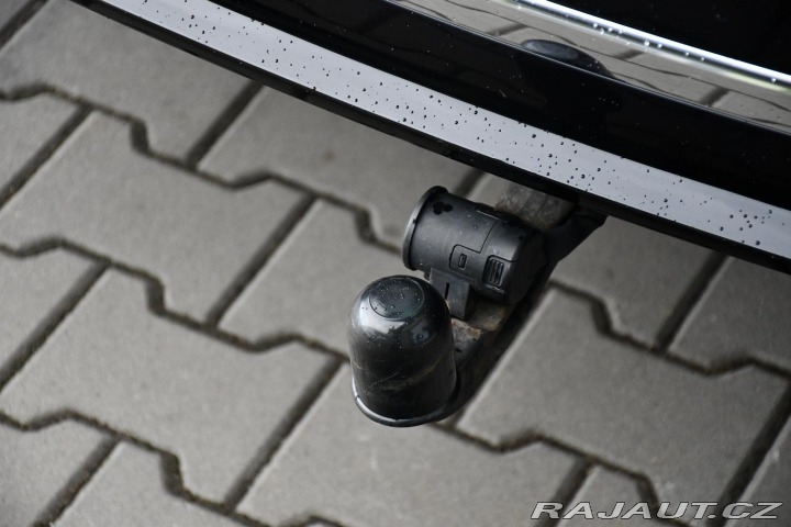 Volkswagen Touareg 3.0TDi V6 4M R-LINE TAŽNÉ 2017