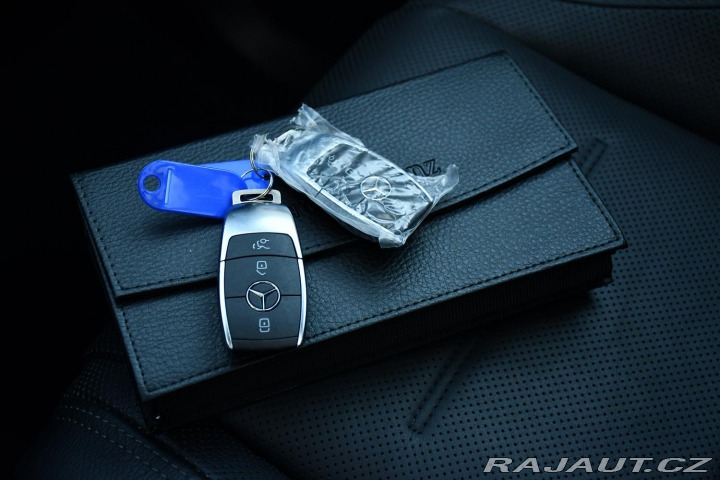 Mercedes-Benz GLE 450d AMG 4M 360 PANO TAŽ 2024