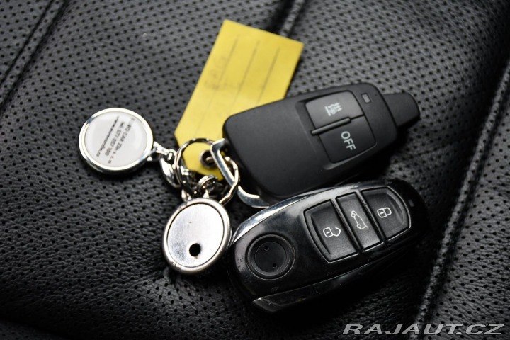 Volkswagen Touareg 3.0TDi V6 4M R-LINE TAŽNÉ 2017