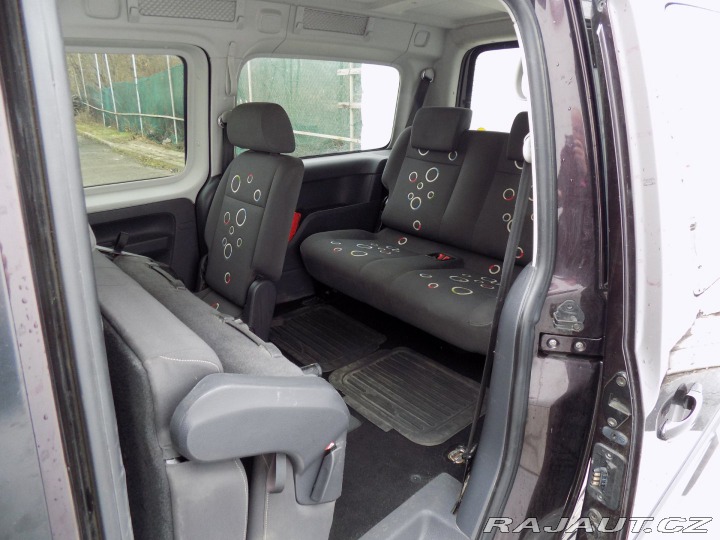 Volkswagen Caddy 2.0i/MAXI/CNG/7.Míst/klim 2011