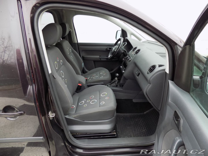 Volkswagen Caddy 2.0i/MAXI/CNG/7.Míst/klim 2011