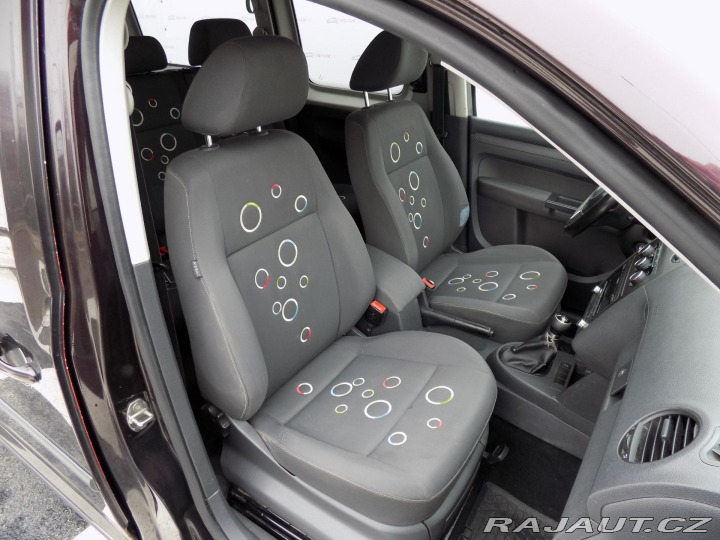Volkswagen Caddy 2.0i/MAXI/CNG/7.Míst/klim 2011