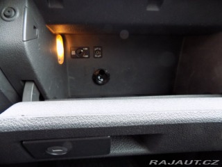 Volkswagen Caddy 2.0i/MAXI/CNG/7.Míst/klim 2011