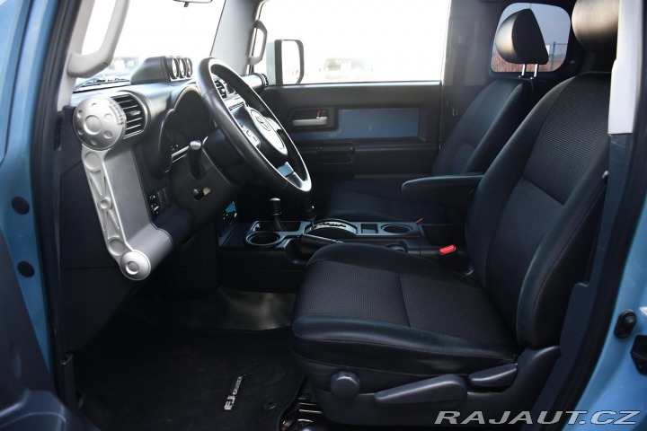 Toyota FJ Cruiser 4,0 VVT-i V6 AWD 2019