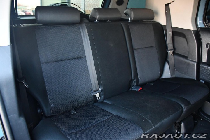 Toyota FJ Cruiser 4,0 VVT-i V6 AWD 2019