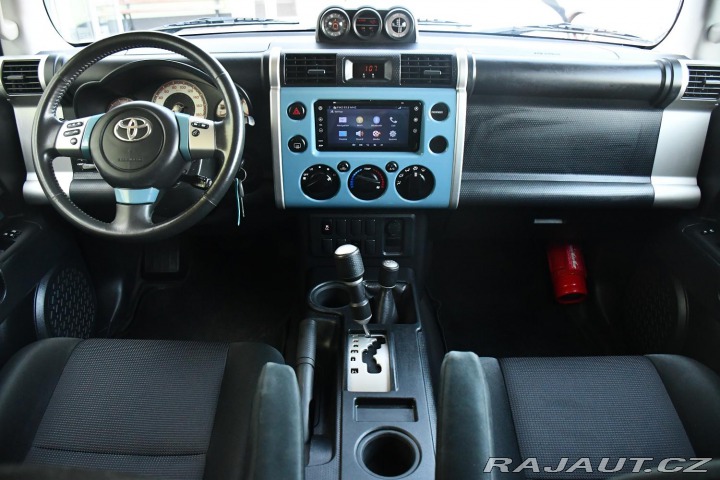 Toyota FJ Cruiser 4,0 VVT-i V6 AWD 2019