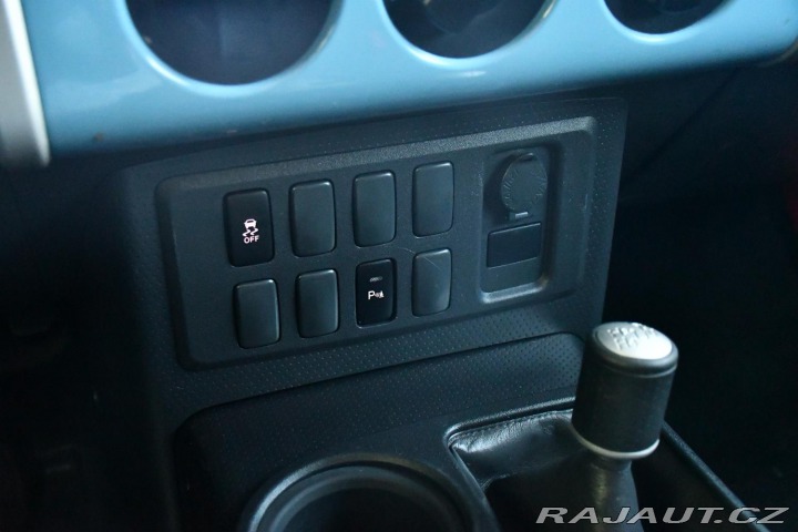 Toyota FJ Cruiser 4,0 VVT-i V6 AWD 2019