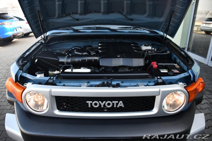 Toyota FJ Cruiser 4,0 VVT-i V6 AWD 2019