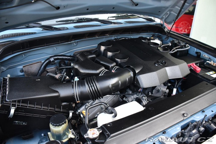 Toyota FJ Cruiser 4,0 VVT-i V6 AWD 2019