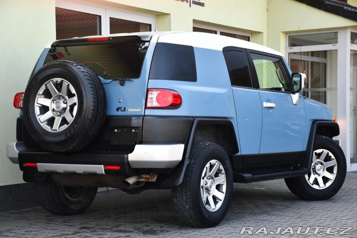 Toyota FJ Cruiser 4,0 VVT-i V6 AWD 2019