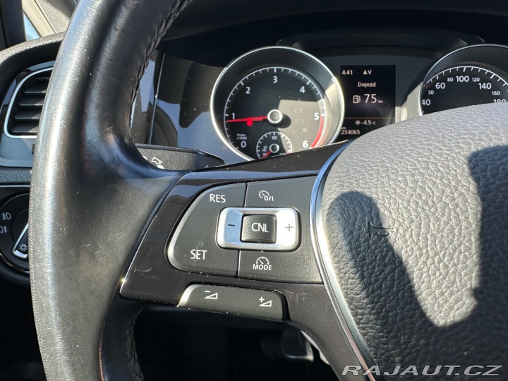 Volkswagen Golf 2.0Tdi 110kw DSG 2015