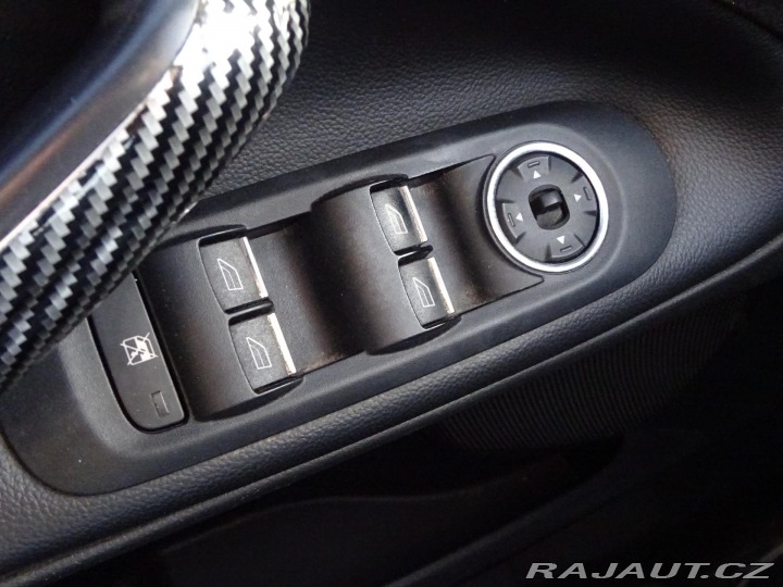 Ford S-MAX 2.0TDCi 103 kW ČR BEZ KOR 2009