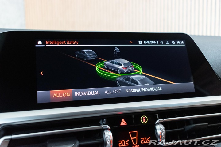 BMW 3 330d xD ///M*TAŽNÉ*LASER* 2021