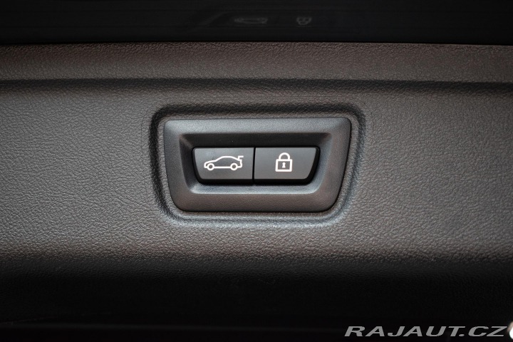 BMW 3 330d xD ///M*TAŽNÉ*LASER* 2021