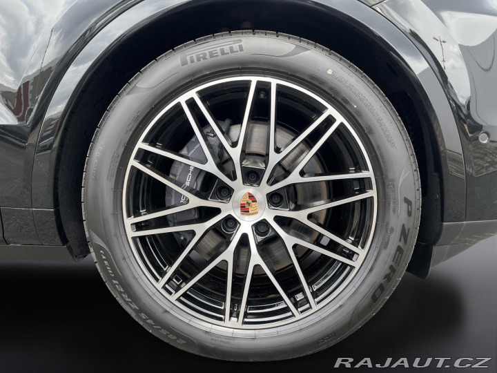 Porsche Cayenne E-Hybrid Coupe 2025