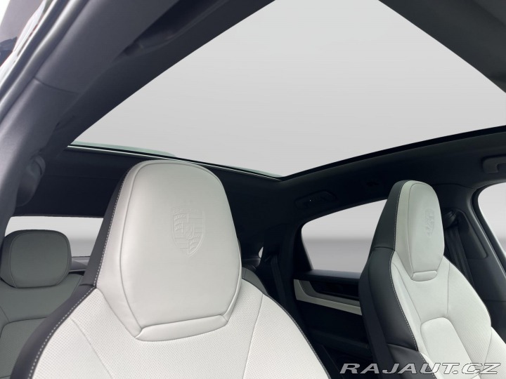Porsche Cayenne E-Hybrid Coupe 2025
