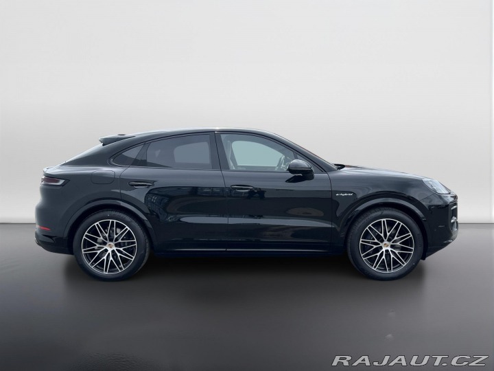 Porsche Cayenne E-Hybrid Coupe 2025