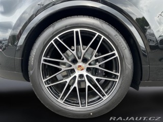 Porsche Cayenne E-Hybrid Coupe 2025
