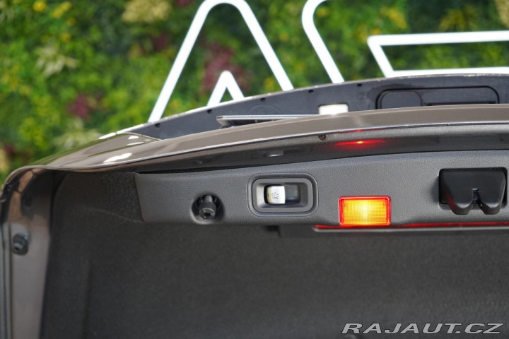 Mercedes-Benz E 43*AMG*4M*VZDUCH*TAŽNÉ*36 2018