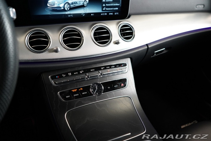 Mercedes-Benz E 43*AMG*4M*VZDUCH*TAŽNÉ*36 2018