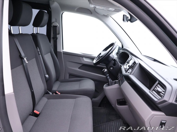 Volkswagen Transporter 2,0 TDI 110kW 9-Míst CZ D 2021