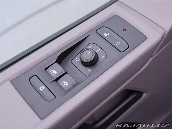 Volkswagen Transporter 2,0 TDI 110kW 9-Míst CZ D 2021