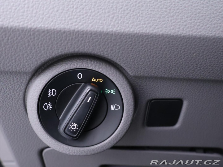 Volkswagen Transporter 2,0 TDI 110kW 9-Míst CZ D 2021